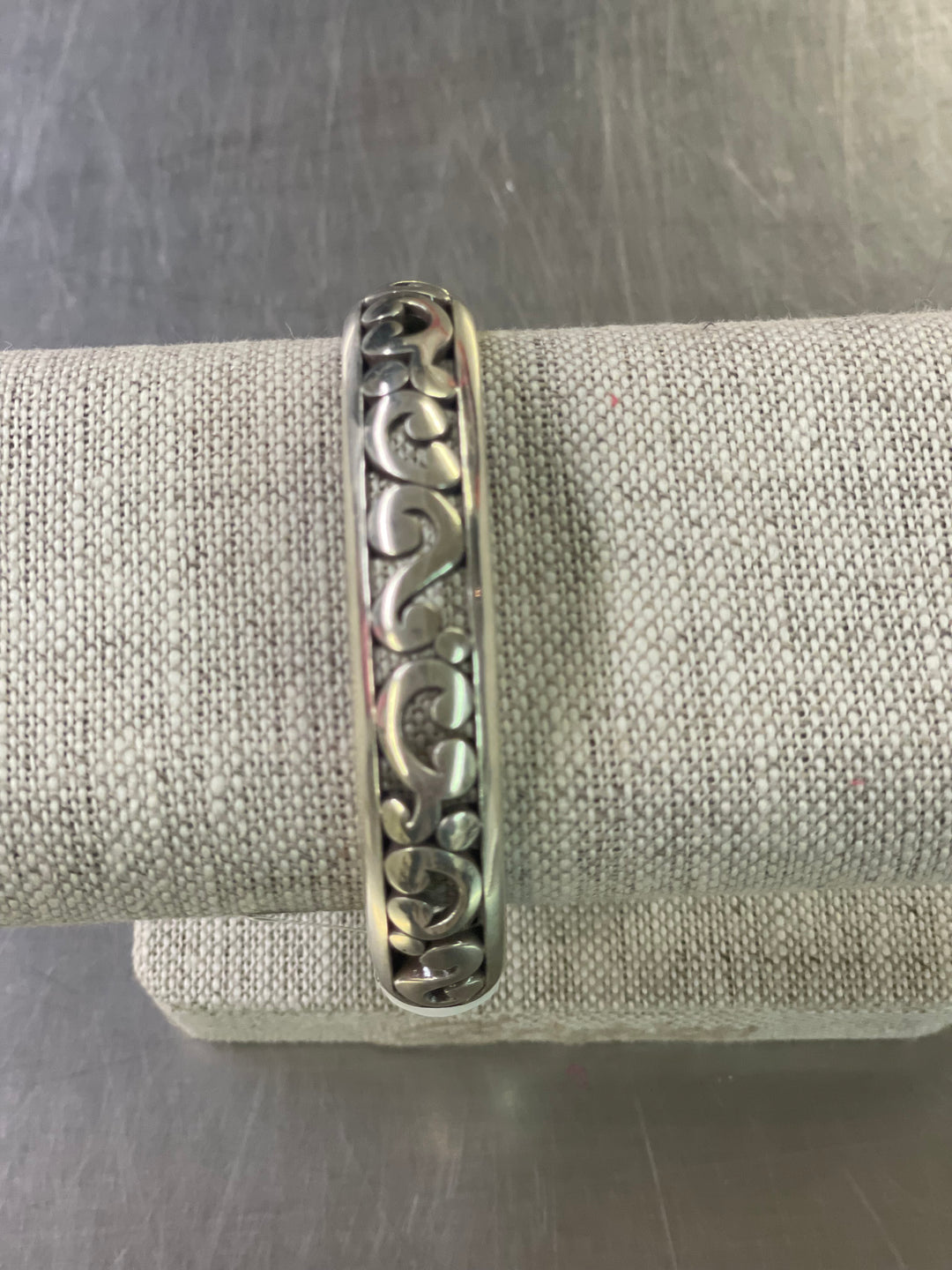 Brighton, Contempo Medium Hinged Bangle
