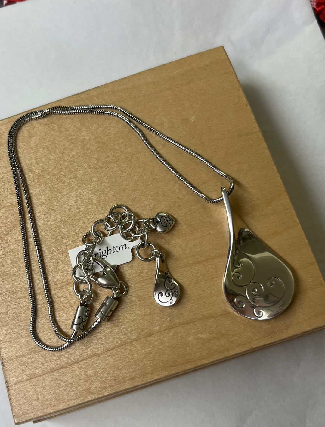Brighton, Twirl Necklace
