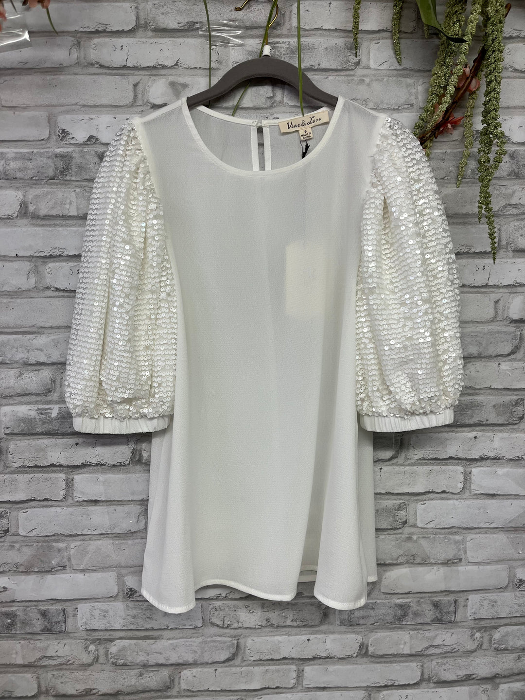 Tops, Sequene Sleeve