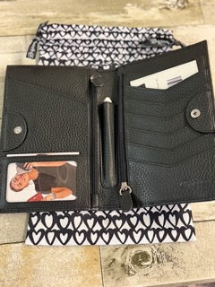 Brighton, Ferrara Medallion Folio Wallet